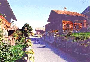 Picture of the main street in Planken